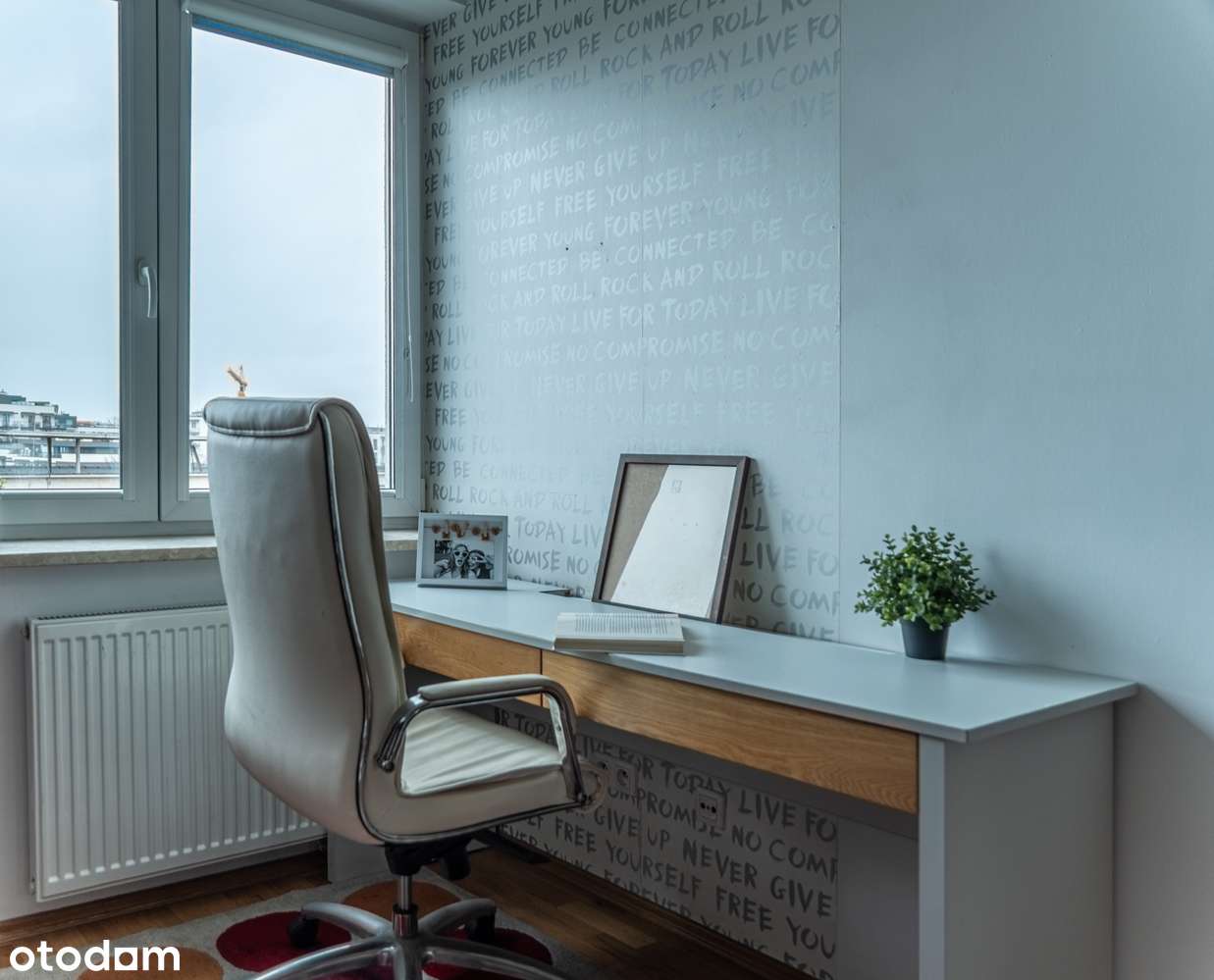 Wygodne 3 pokojowe z oddzielną kuchnią-6