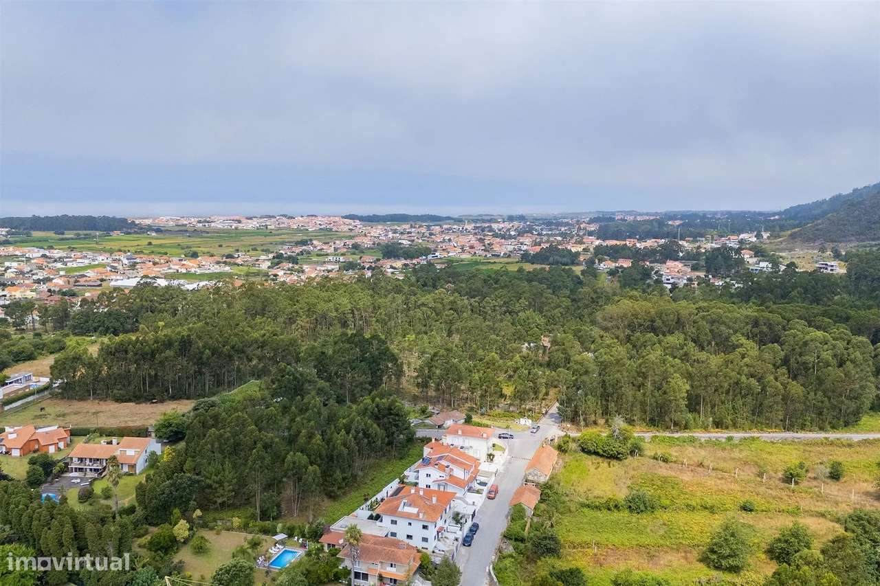 Moradia T4 com piscina nas Marinhas | Esposende-56