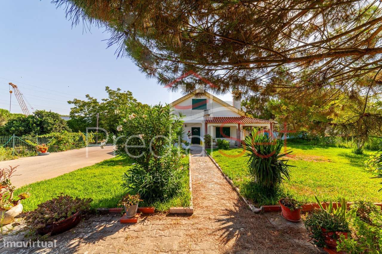 Moradia T4 em Quintinha - Palmela-19