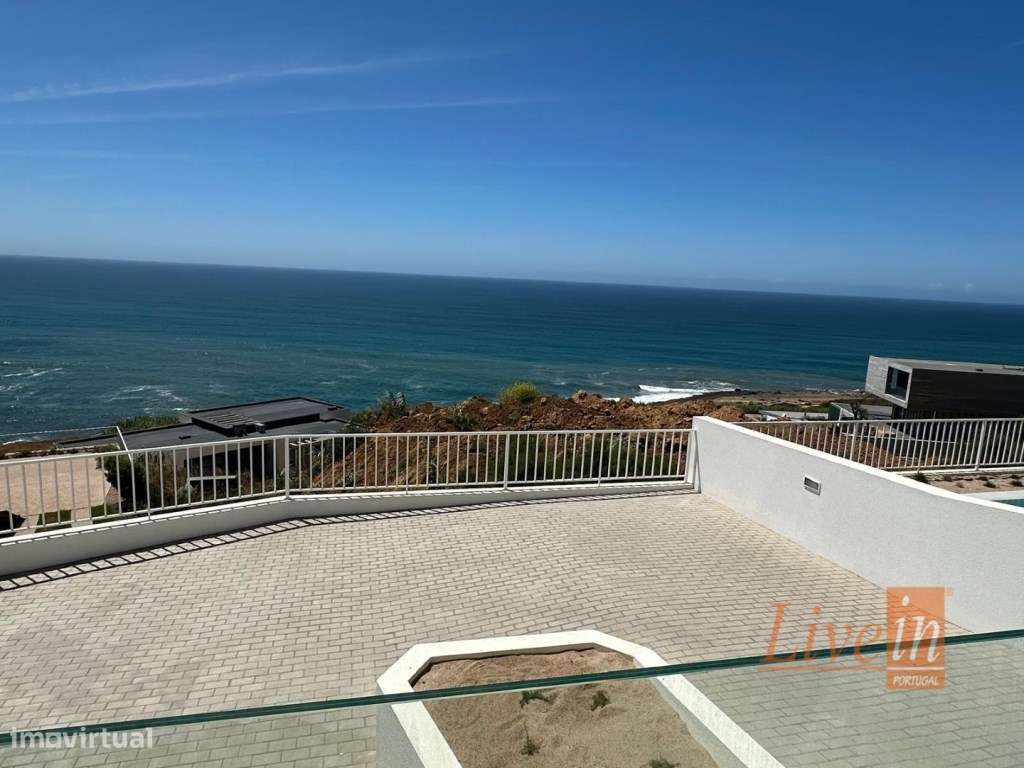 Moradia T3 de Luxo com Vista de Mar em Ribamar-13