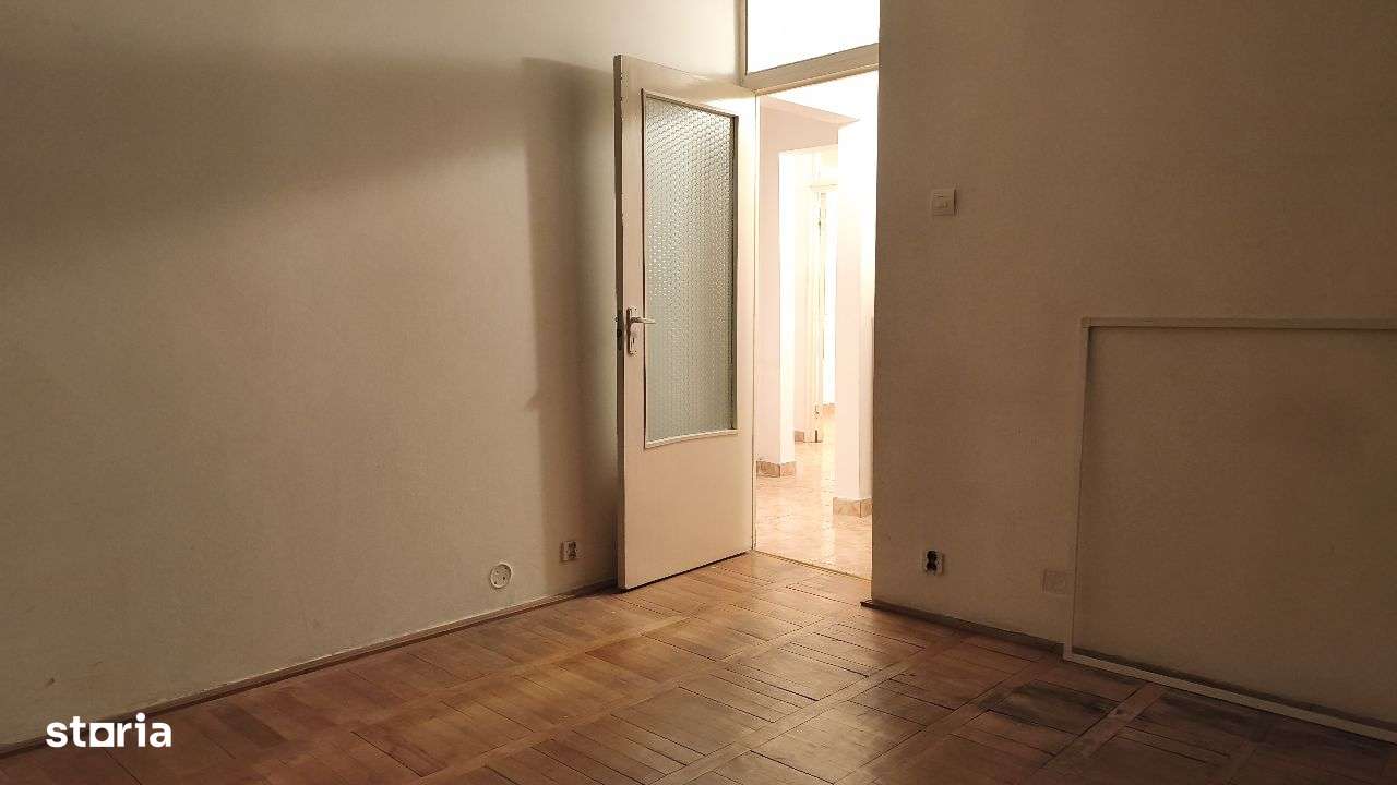 Apartament 4 camere, zona Progresul, et.2-19