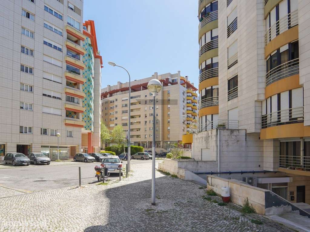 Escritório / Loja para Venda na Alta de Lisboa - Grande imagem: 5/30