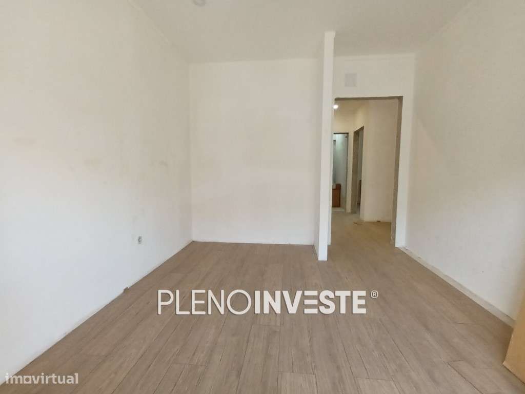 T2 Remodelado na Torre da Marinha - Grande imagem: 4/15