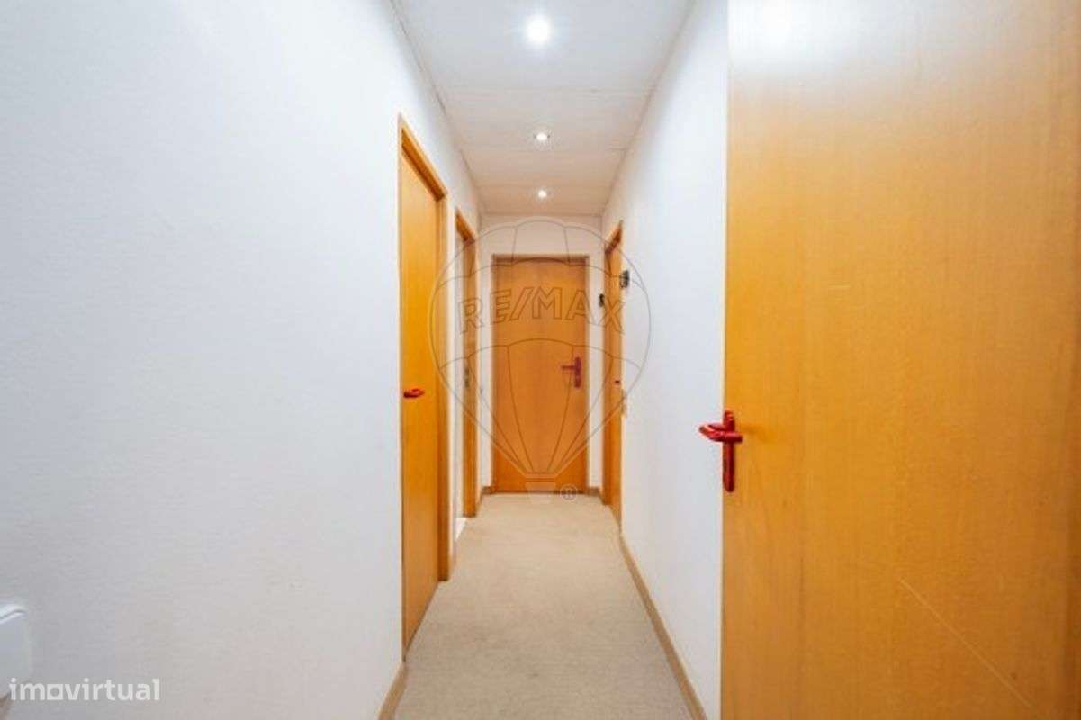 Escritório  para arrendamento - Grande imagem: 2/18