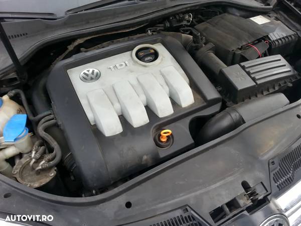 Motor VW GOLF 5 1.9 TDI BXE - 2