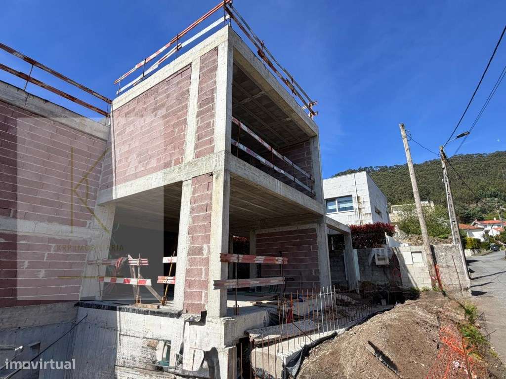 Moradias Exclusivas em Construção - Zona da Abelheira - Meadela/Via...-32