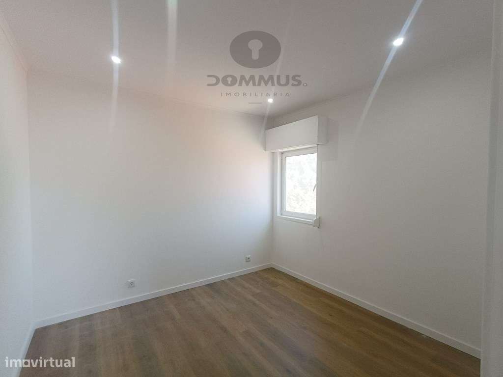 Apartamento T1 na Amadora Totalmente Remodelado-9
