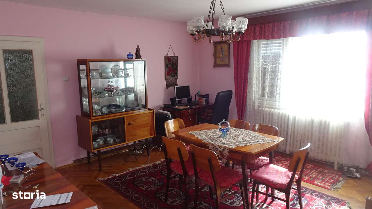 Vand casa solida in Deva, zona Horea, suprafata de teren 3450 mp, - Imagine principală: 4/20