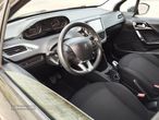 Peugeot 208 1.2 PureTech Style - 31