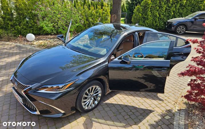 Lexus ES - 15