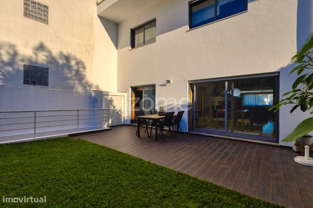 Moradia T4 com 4 suítes, na Rua Gomes Teixeira, Matosinhos-23