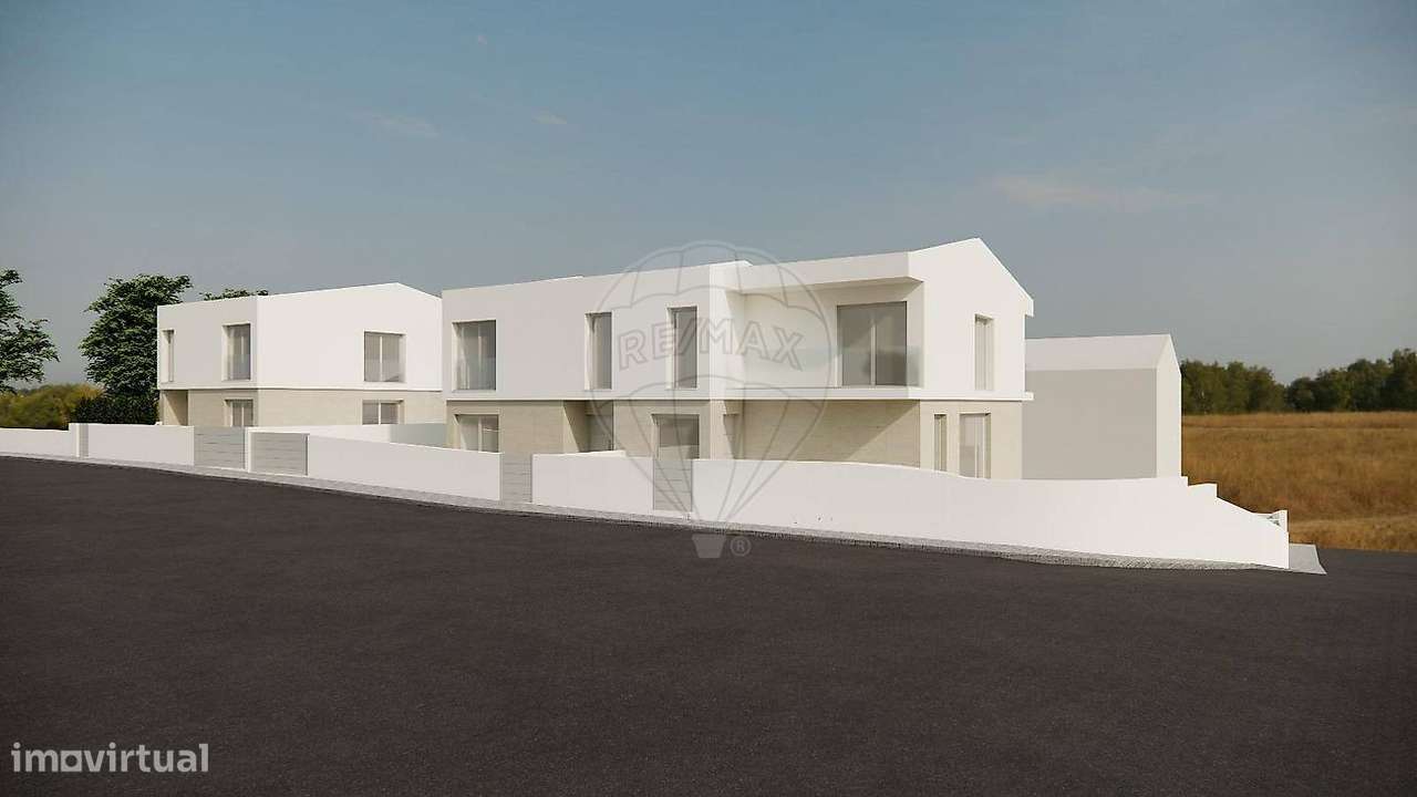 Moradia T4 para venda - Grande imagem: 2/11