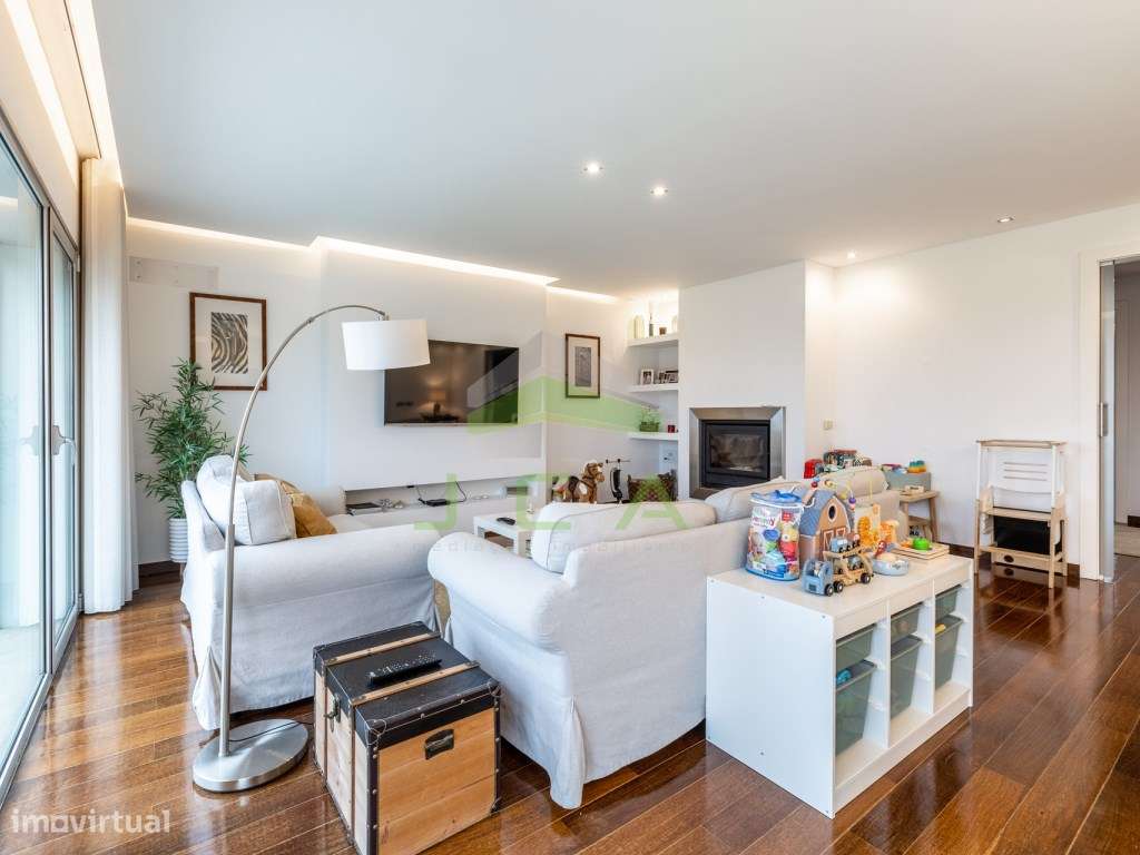 Moradia V4 isolada a 3min de Leiria-15