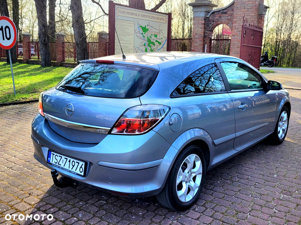 Opel Astra III GTC 1.6 Sport - 22