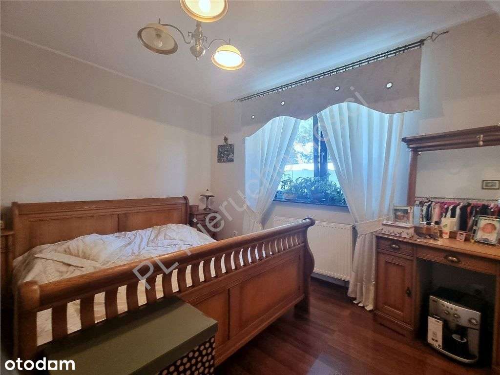 Piękna Rezydencja W Centrum Kobyłki - Pełny obrazek: 4/20