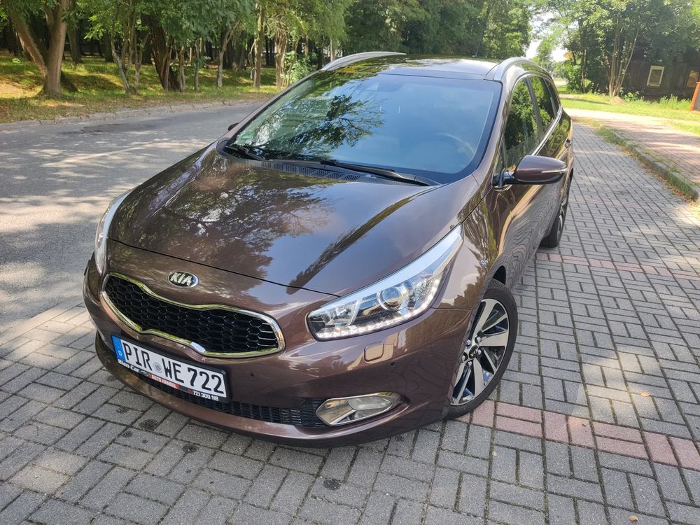 Kia Ceed II (2012-) 1.6 GDI DCT Platinum Edition 2013