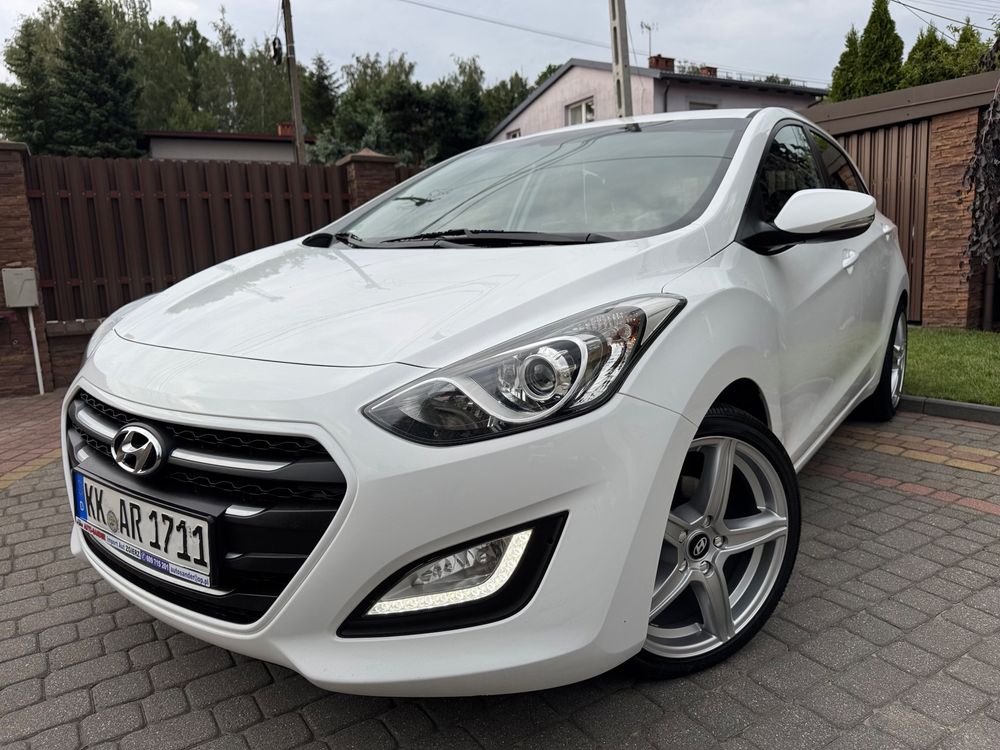 Hyundai i30 II (2012-2017) 1.6 CRDi BlueDrive Classic + 2015