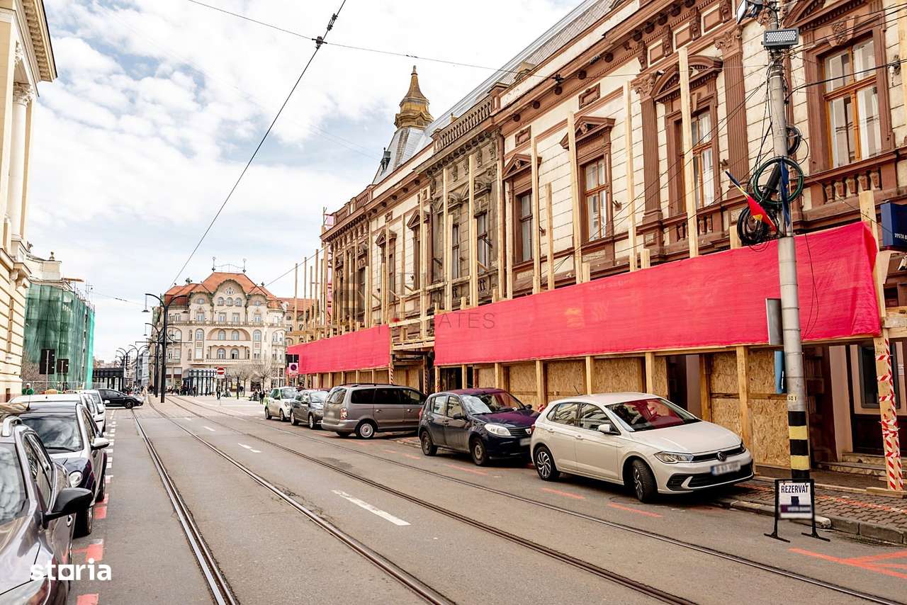 Spatiu pentru birouri ultracentral de inchiriat in Oradea - Imagine principală: 2/14