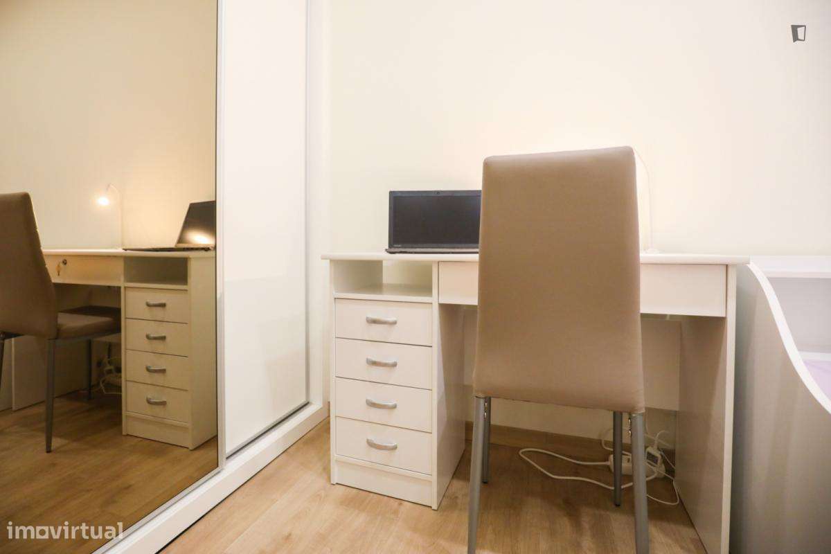 Quarto - localizado em Parque das Nações Lisbon - Grande imagem: 5/7