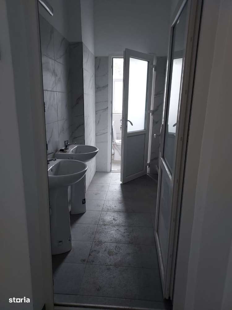 Scheia - birouri diverse suprafete - 50 mp, 100 mp, 500 mp, 700 mp - Imagine principală: 4/5