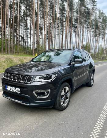 Jeep Compass - 1