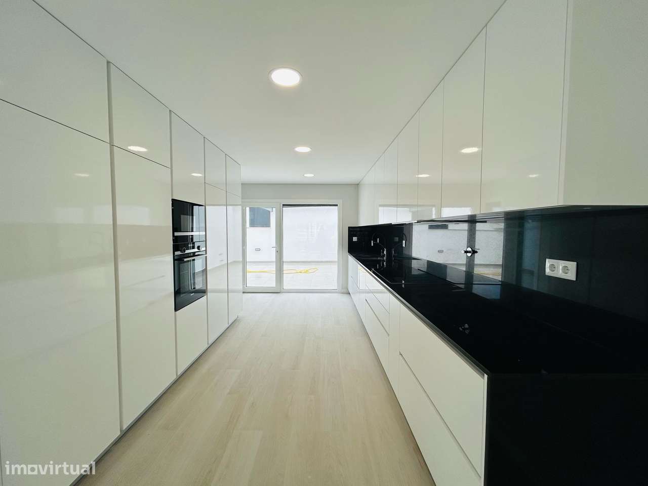 Excelente Moradia T3 Alto dos Moinhos - Grande imagem: 4/17