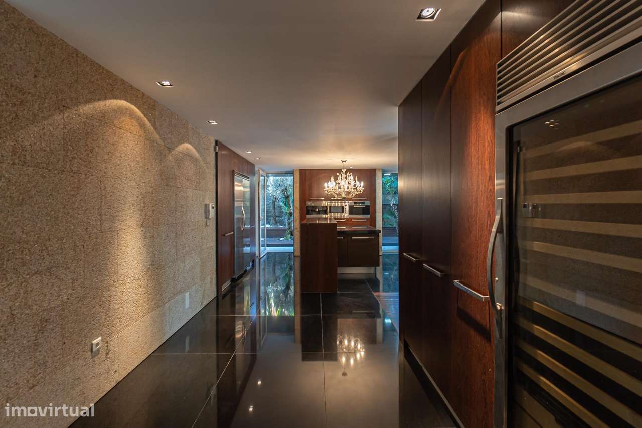 Moradia de Luxo com Elevada Privacidade, Piscinas Interior e...-22