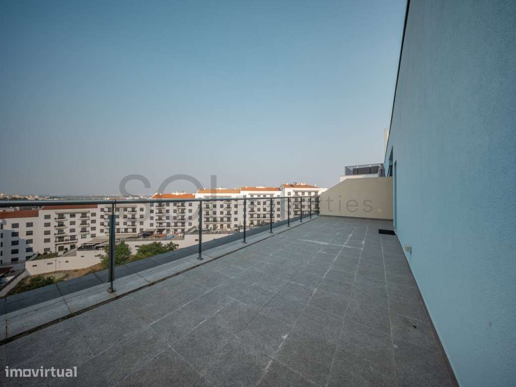 Apartamento Duplex T3+2 Parque Luso Box para Duas Viaturas-24