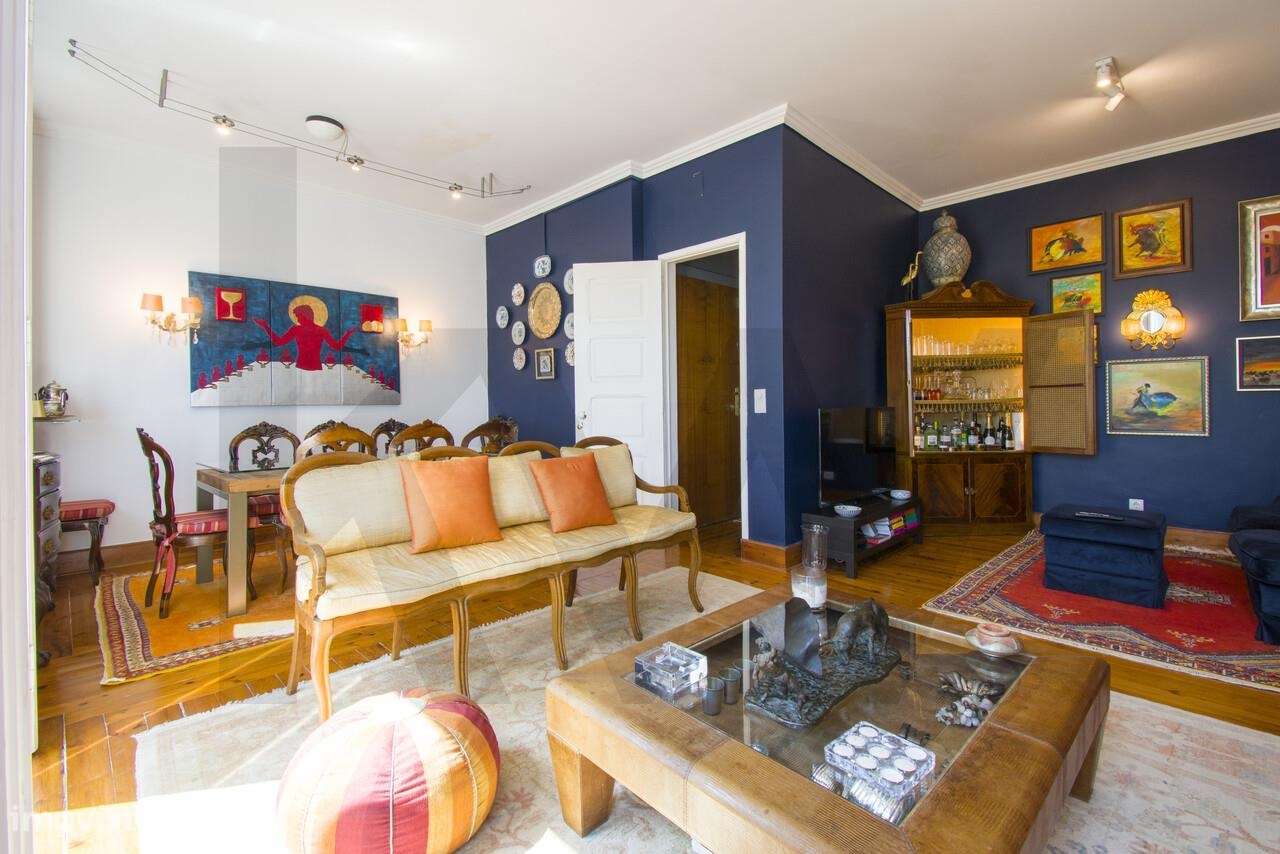 Exclusividade e Charme: T3 Duplex no Coração da Estrela - Grande imagem: 4/53