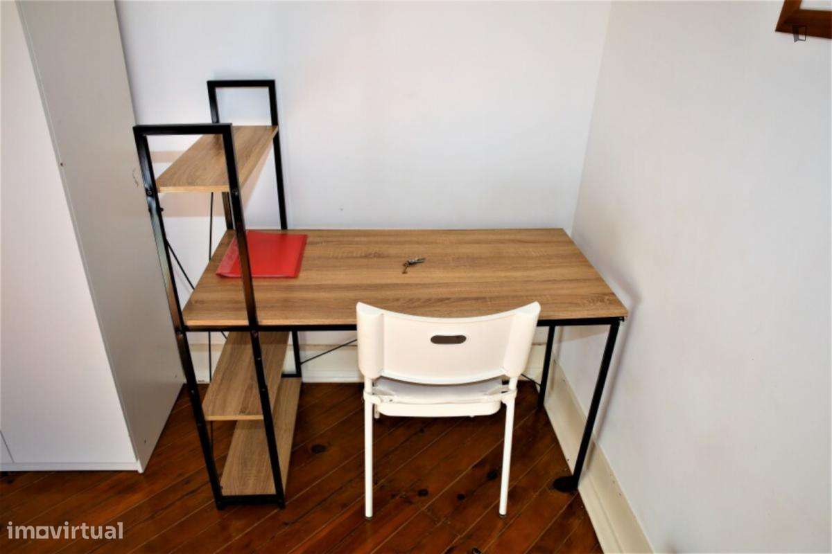 Quarto - localizado em Arroios Lisbon - Grande imagem: 3/10