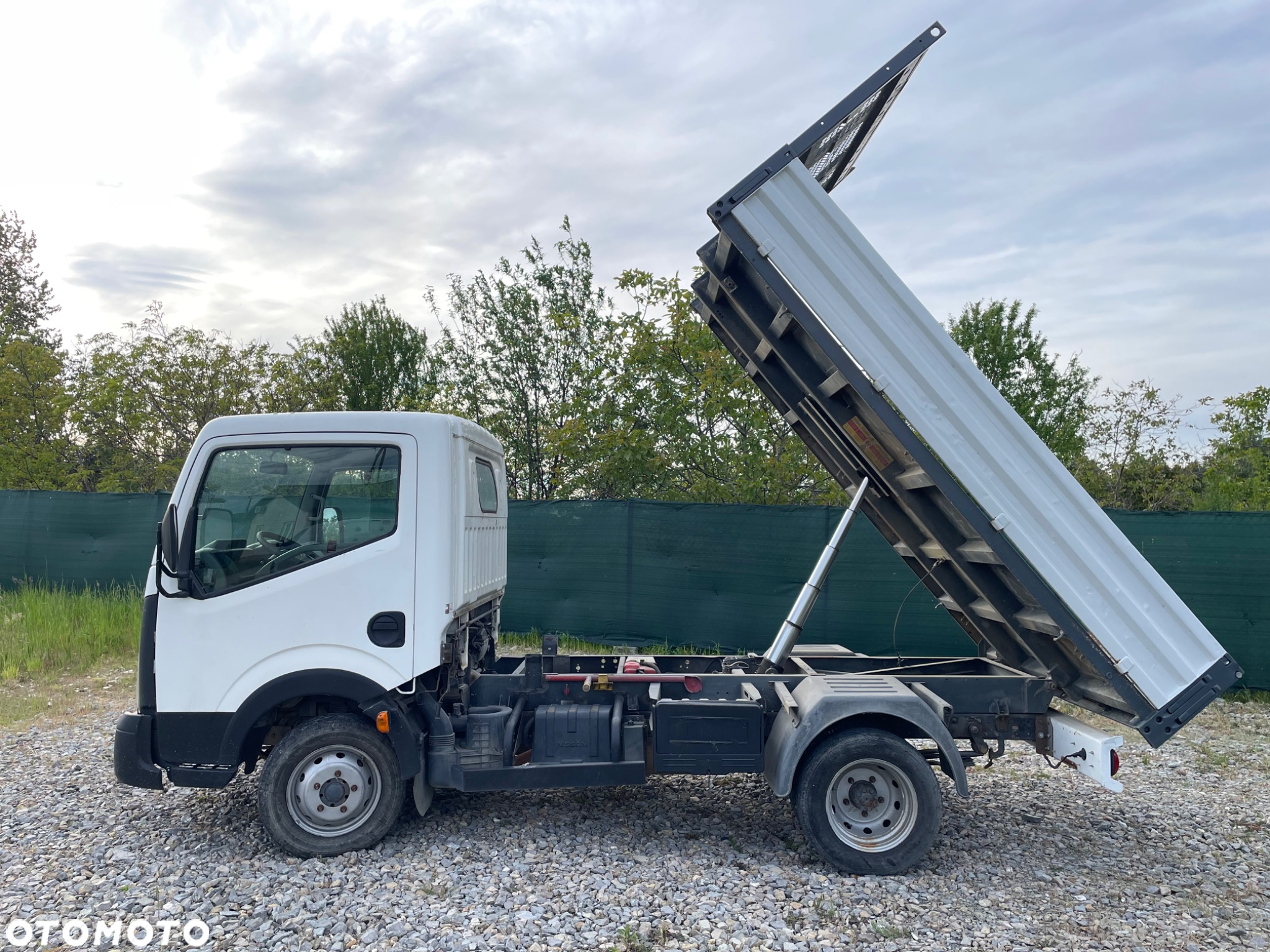 Nissan CABSTAR - 6