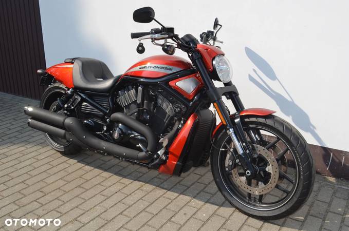 Harley-Davidson V-Rod Night Rod - 2