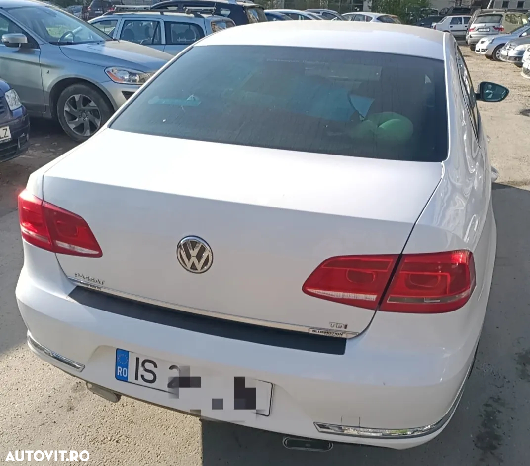 Volkswagen Passat Variant 1.6 TDI BlueMotion Technology Comfortline - 2