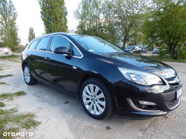 Opel Astra IV 1.4 T Cosmo - 2