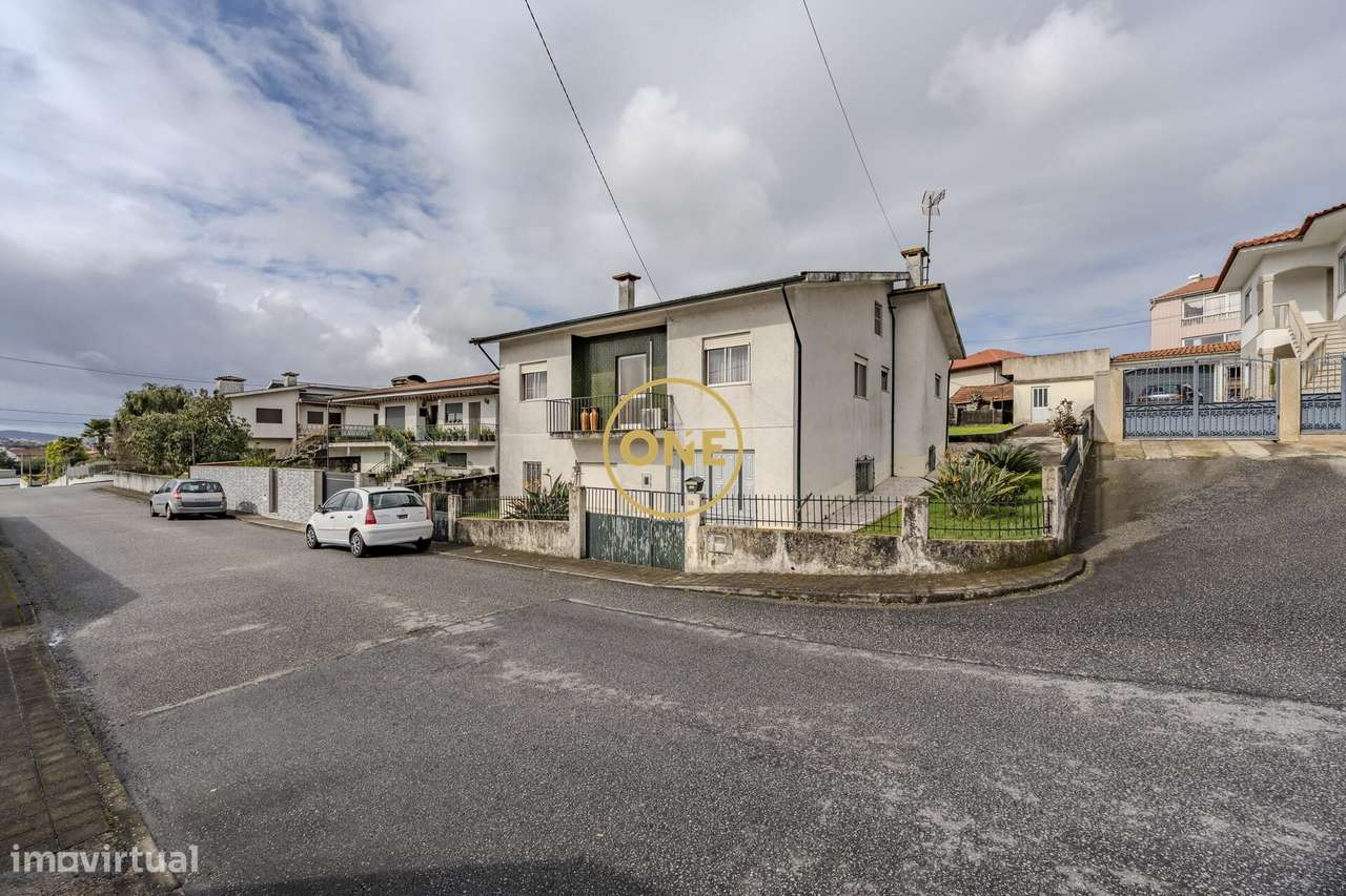 Moradia T3 individual em Lousado-10