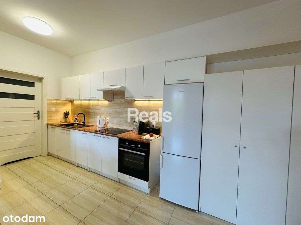 3 pokoje z dużym balkonem niedaleko metra. - Pełny obrazek: 4/12