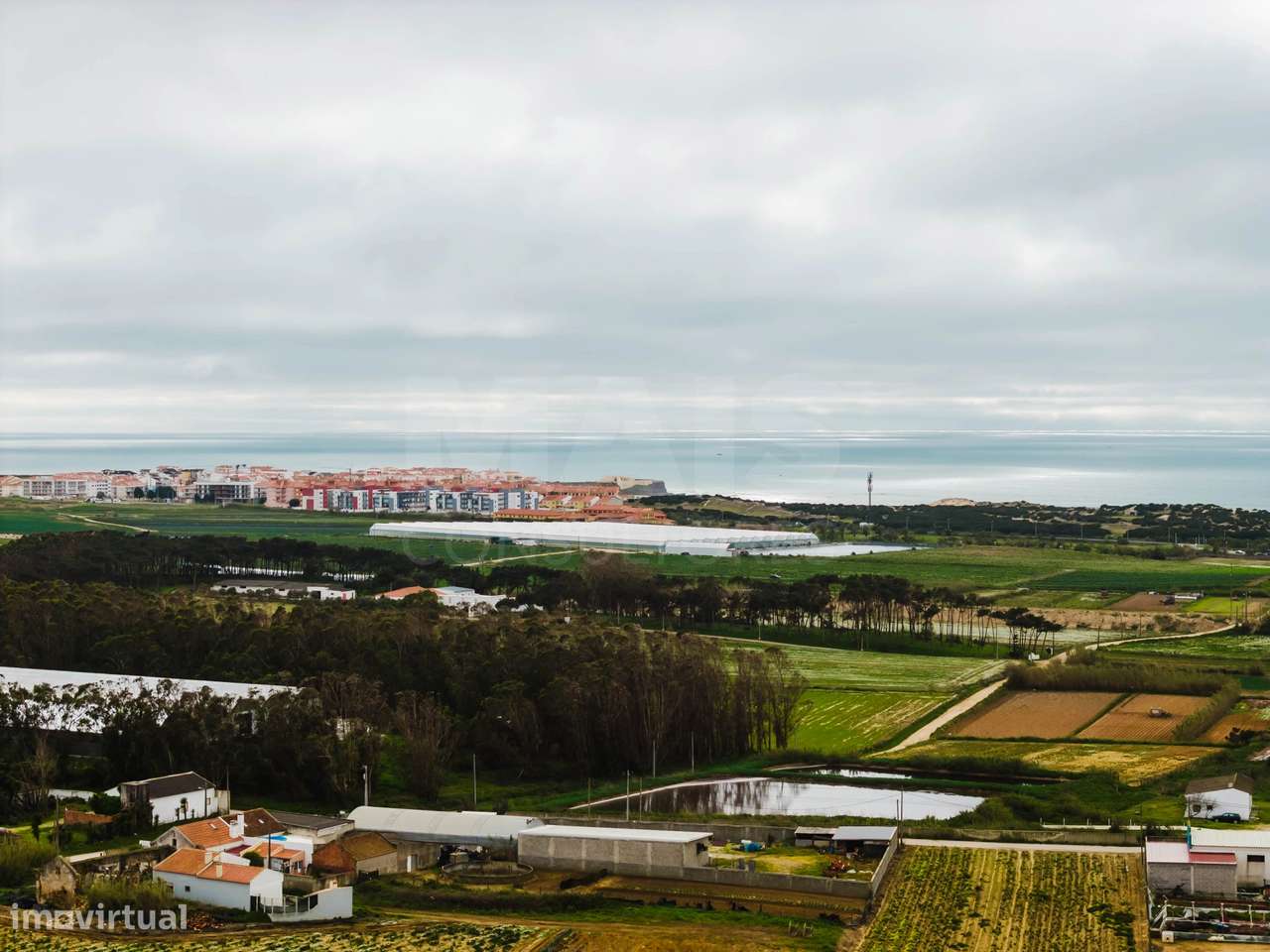 Apartamento T2 |Semi-novo | Varanda | Garagem Box |Atouguia da Bale... - Grande imagem: 2/22