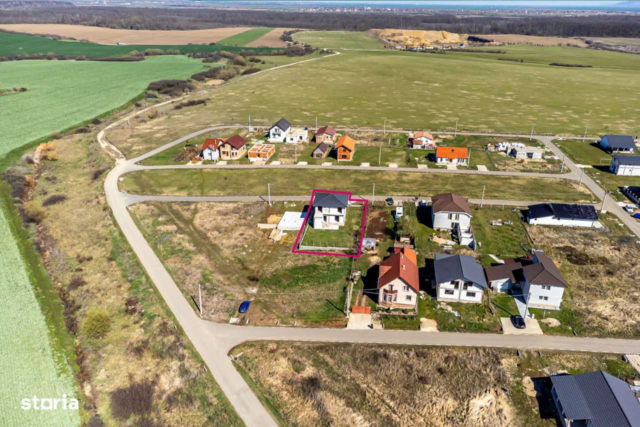 Casa Ta  – Într-un cartier nou, lângă natură în Frumușeni, Arad - Imagine principală: 5/12
