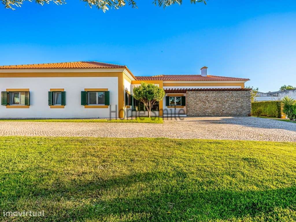 MORADIA LUXO STO ESTEVÃO. PISCINA. GARAGEM. COURT TÉNIS-11