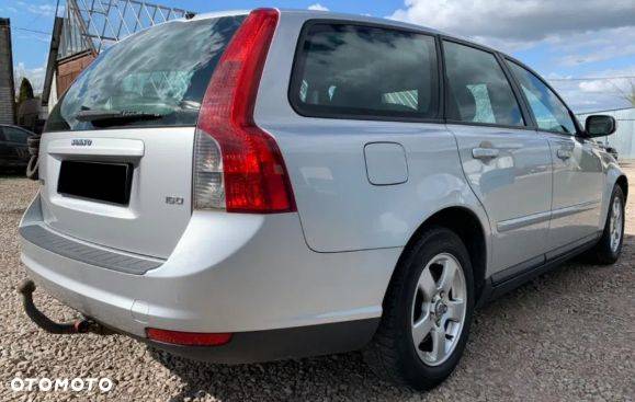 NOWY KOMPLETNY SŁUPSK AUTO HAK HOLOWNICZY do VOLVO V-50 V50  KOMBI od 2004 do 2012 - 2