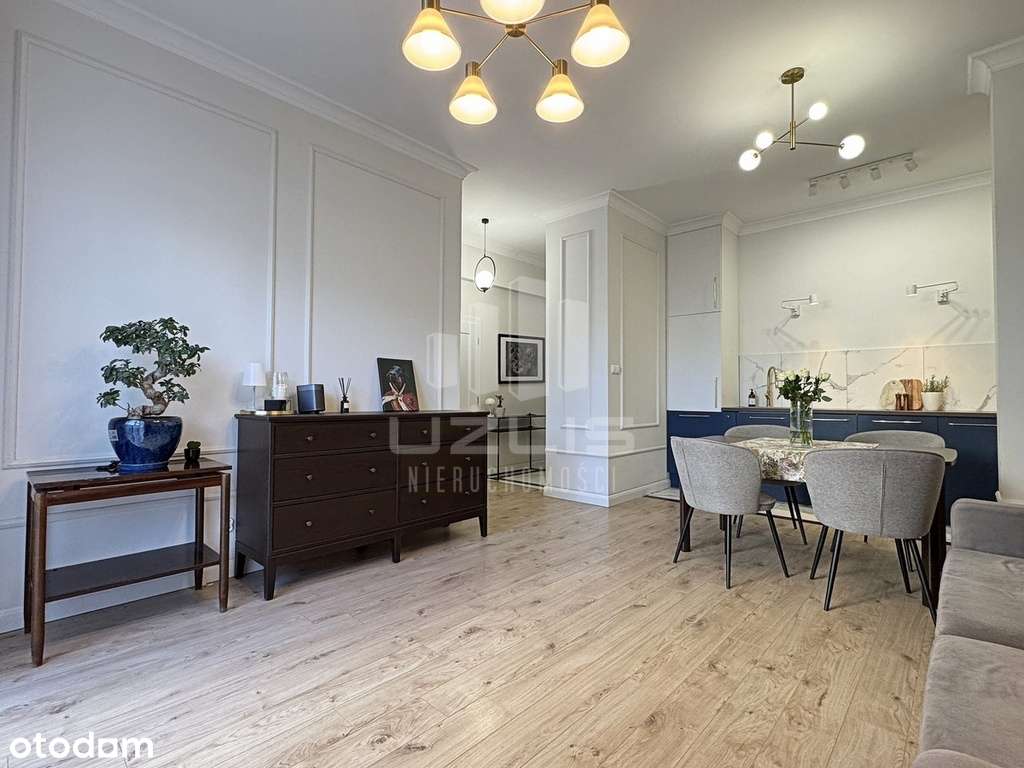 Okazałe mieszkanie w centrum z prywatnym ogrodem-3