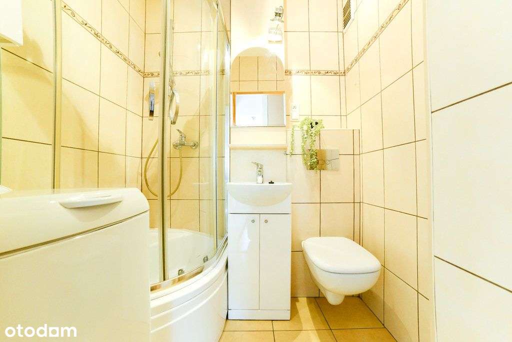 Trzy Pokoje! Doskonała Lokalizacj! Wyposażone!-14