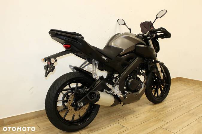 Yamaha MT - 4