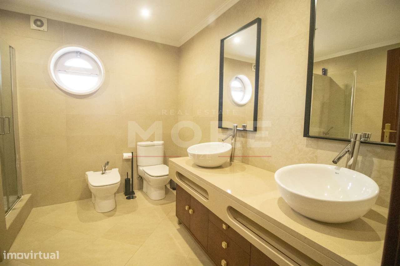 Moradia T5 independente de Gaveto - Caldas da Rainha-39