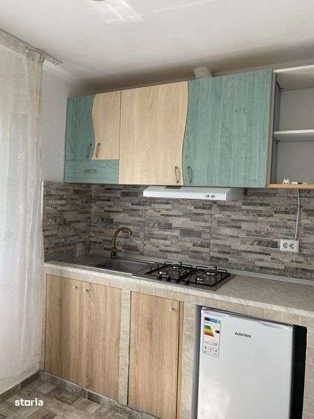 Inchiriez apartament - Imagine principală: 4/5