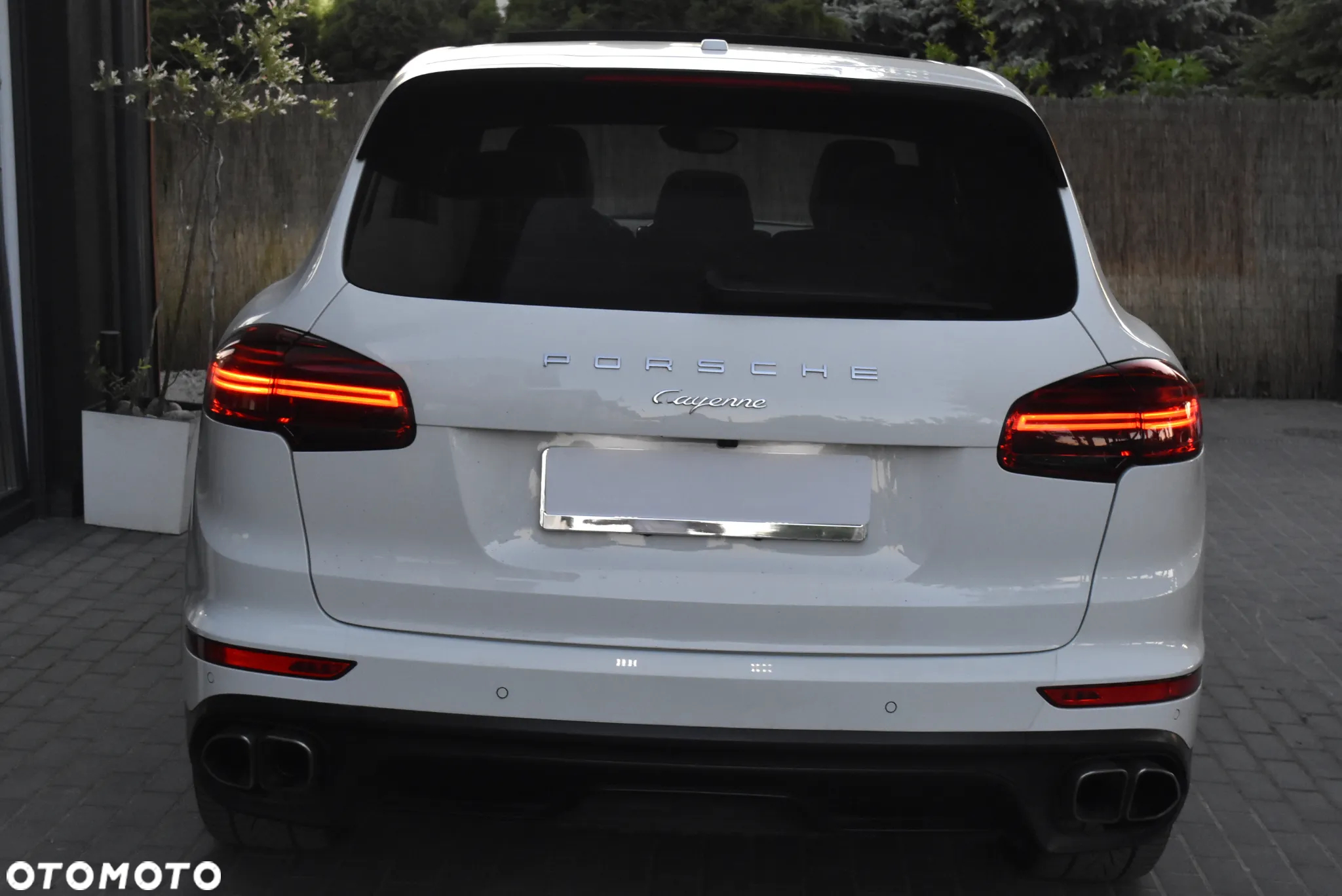 Porsche Cayenne Diesel Platinum Edition - 33