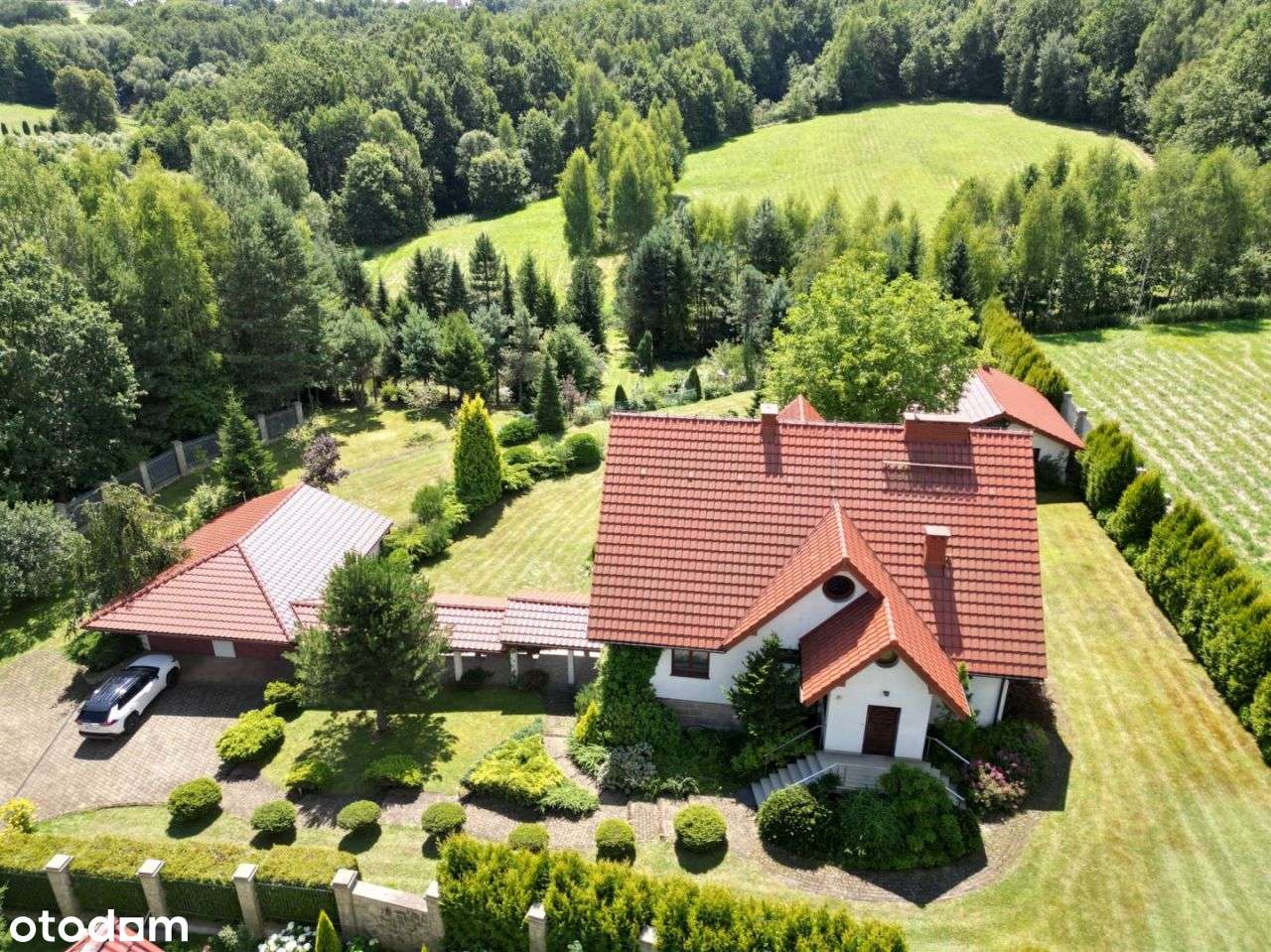 Siedliskowa rezydencja z dużym pięknym ogrodem - Pełny obrazek: 3/20