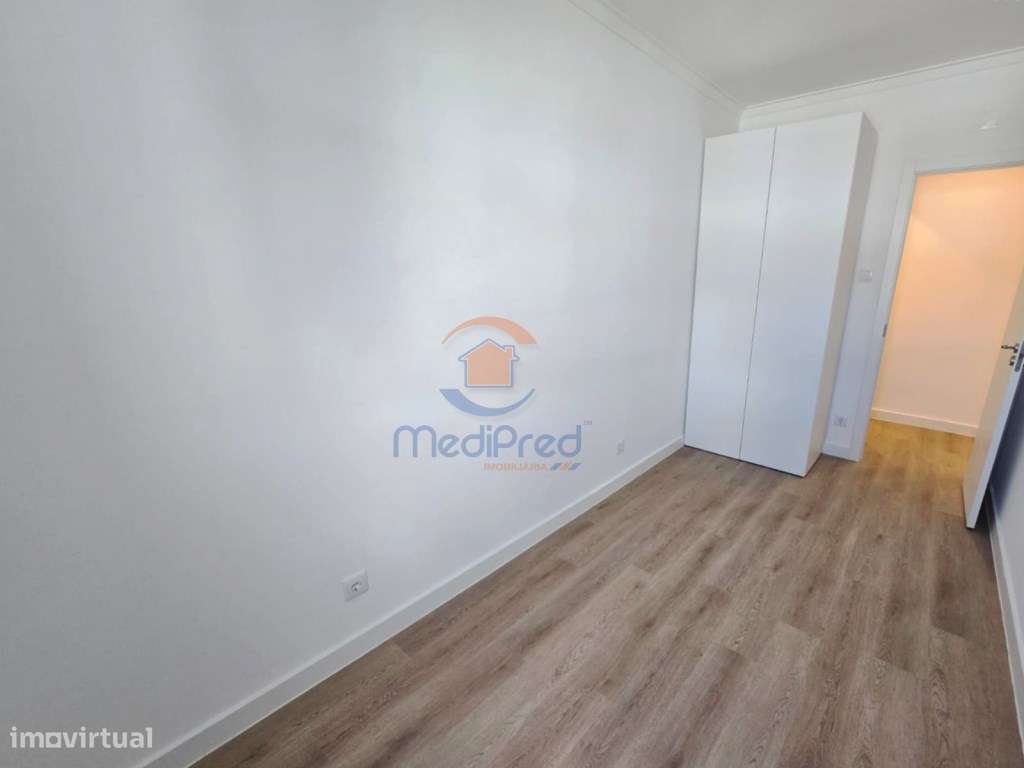 Apartamento T3 Totalmente Remodelado | Camarate, Loures-26