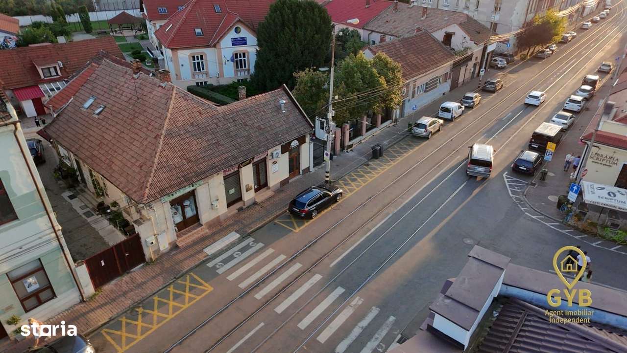 Casă cu 5 camere,  S+P+Mansarda-zona centrală Oradea(Strada Primariei)-18