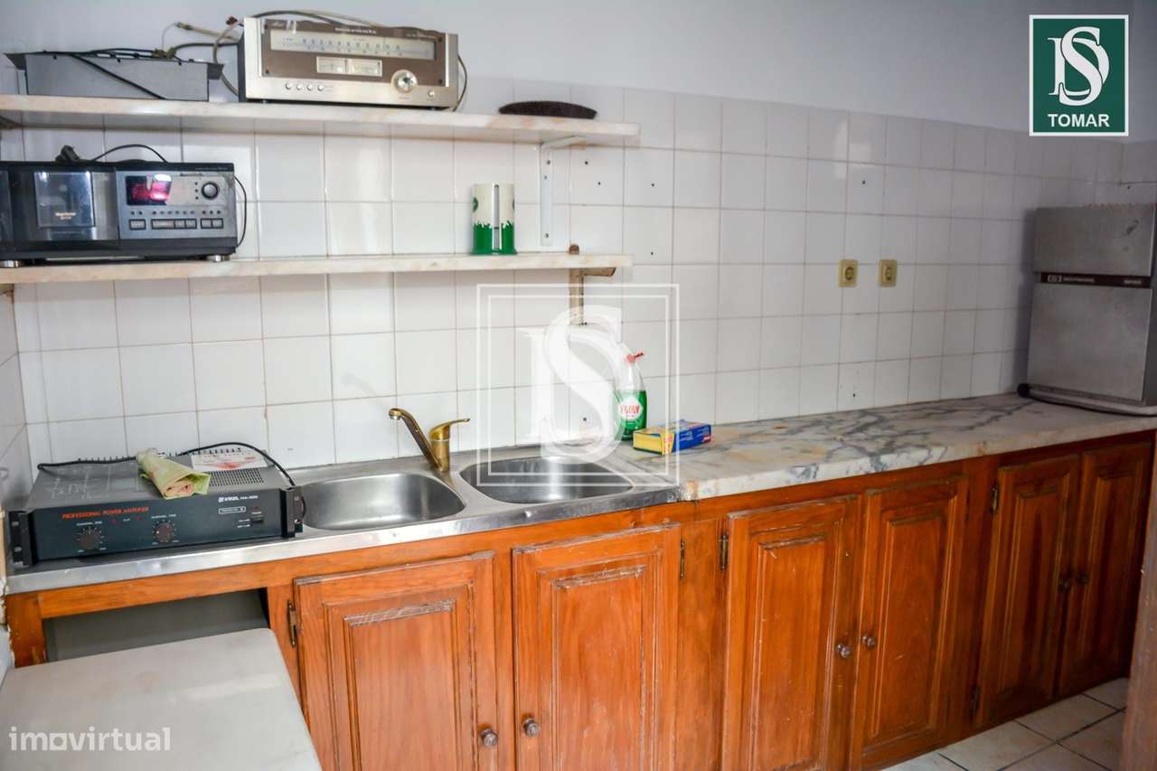 Moradia Geminada T2+1 em Alburitel-10